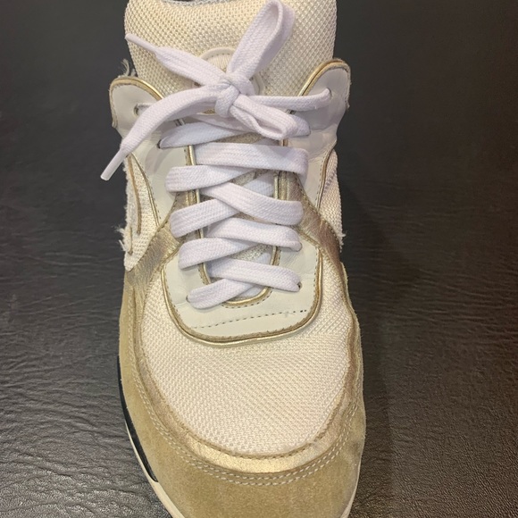 Epic combo interlocking CHANEL cruise neutral tone  sneakers shoes - Picture 7 of 11